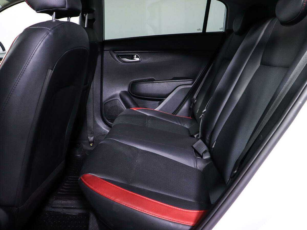 Kia Rio с пробегом — 2019 год. Фото: #7