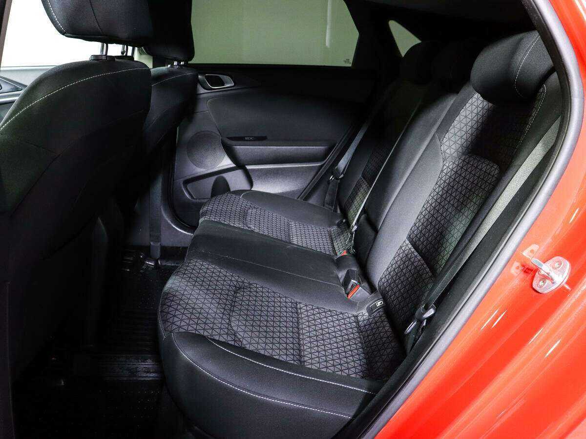 Kia Ceed с пробегом — 2018 год. Фото: #7