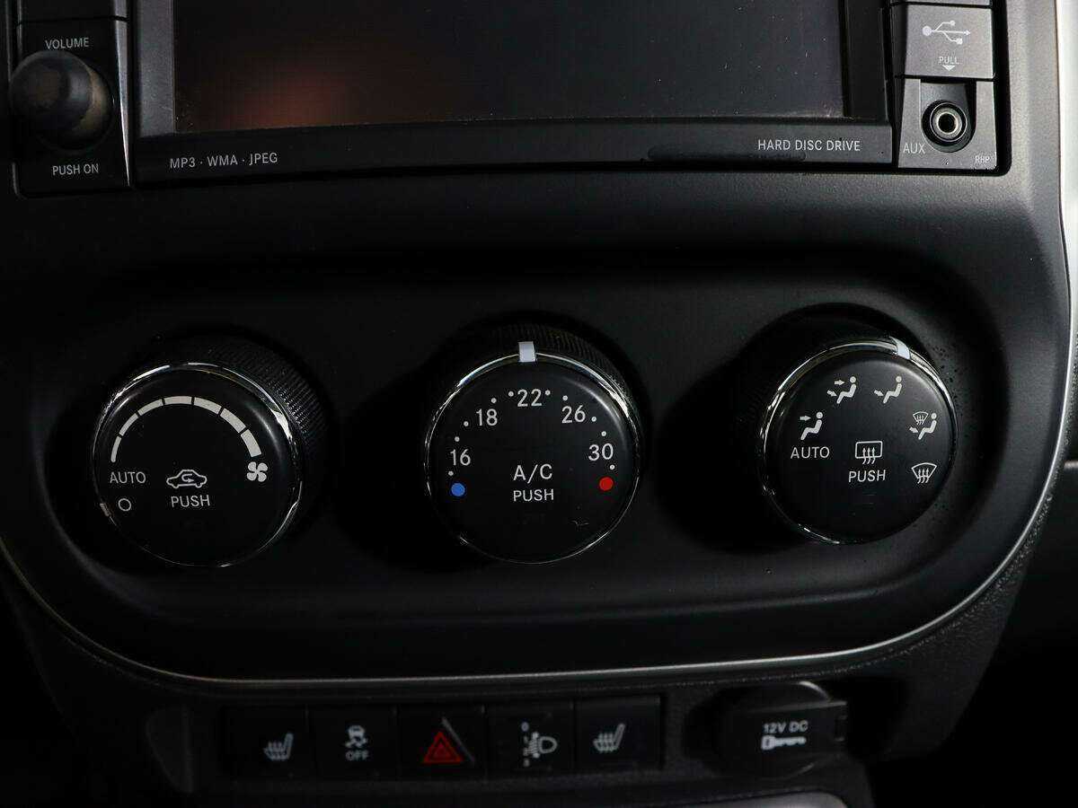 Jeep Compass с пробегом — 2013 год. Фото: #16