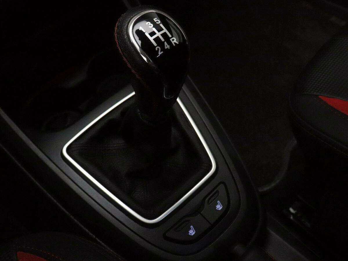 Lada (ВАЗ) Vesta с пробегом — 2020 год. Фото: #11