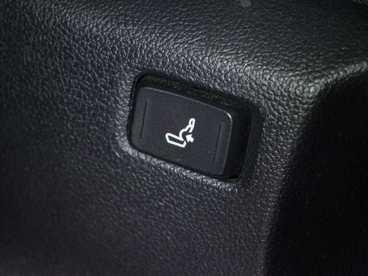 Toyota C-HR с пробегом — 2019 год. Фото: #12