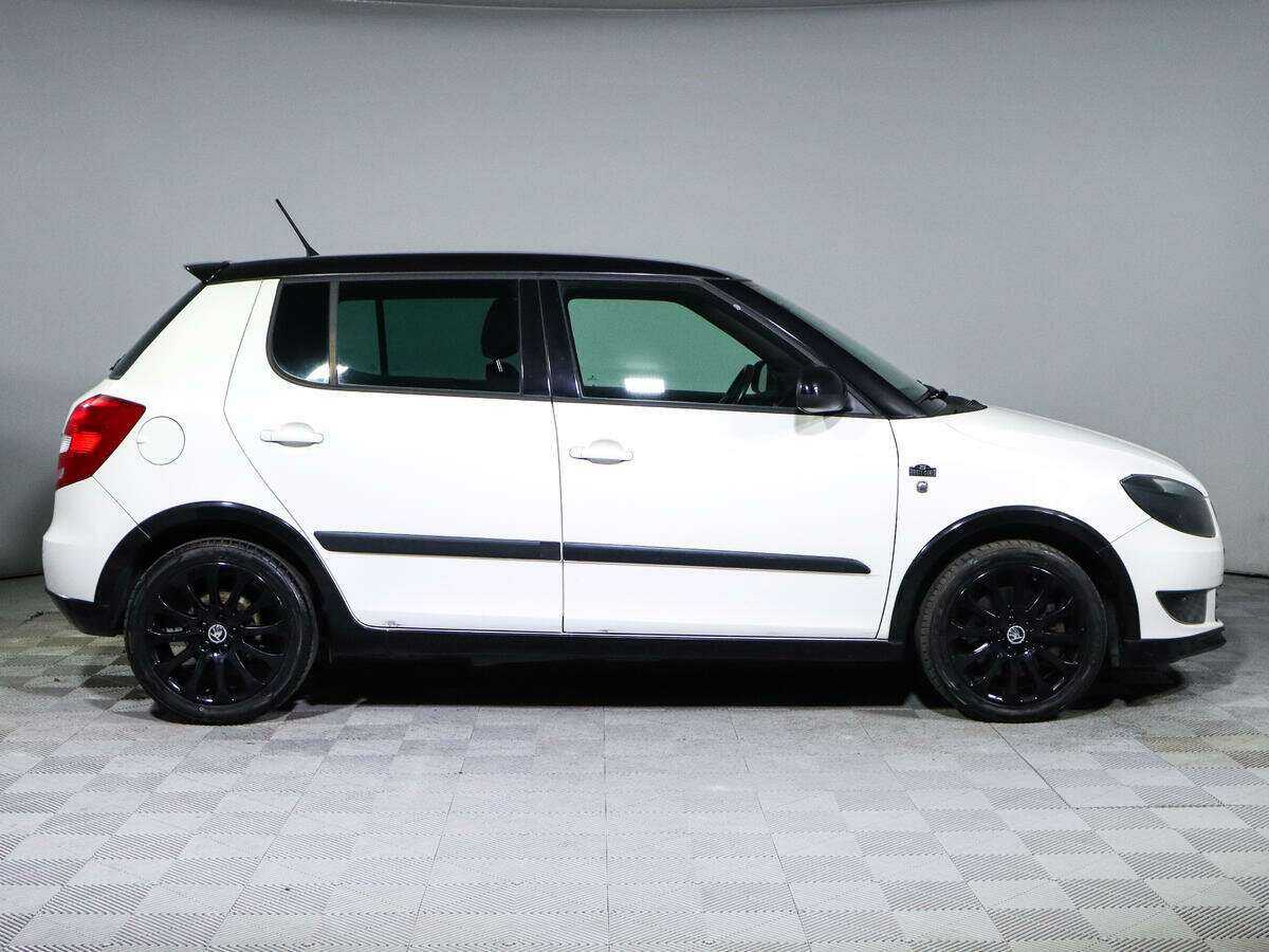 Skoda Fabia с пробегом — 2012 год. Фото: #3