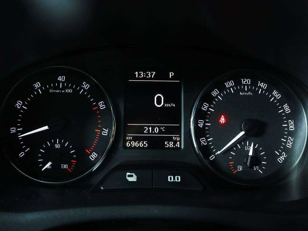 Skoda Fabia с пробегом — 2012 год. Фото: #10