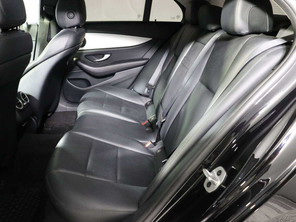 Mercedes-Benz E-Класс с пробегом — 2019 год. Фото: #7