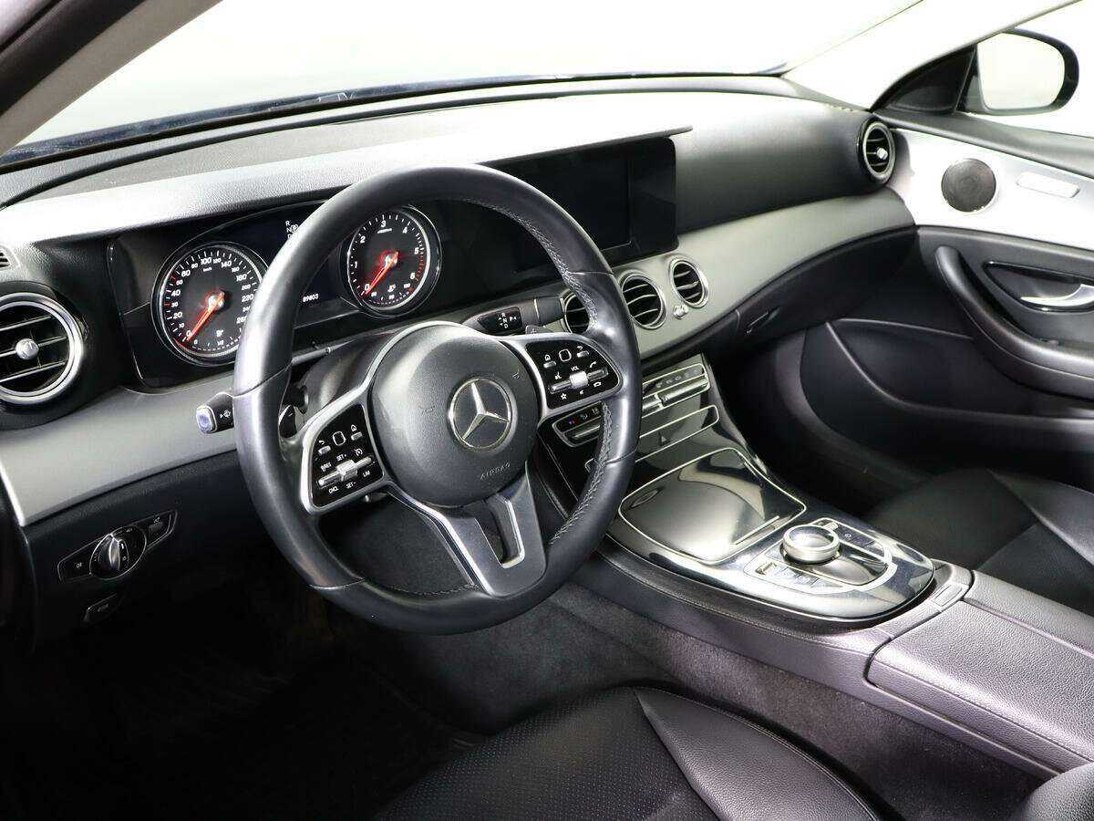 Mercedes-Benz E-Класс с пробегом — 2019 год. Фото: #11