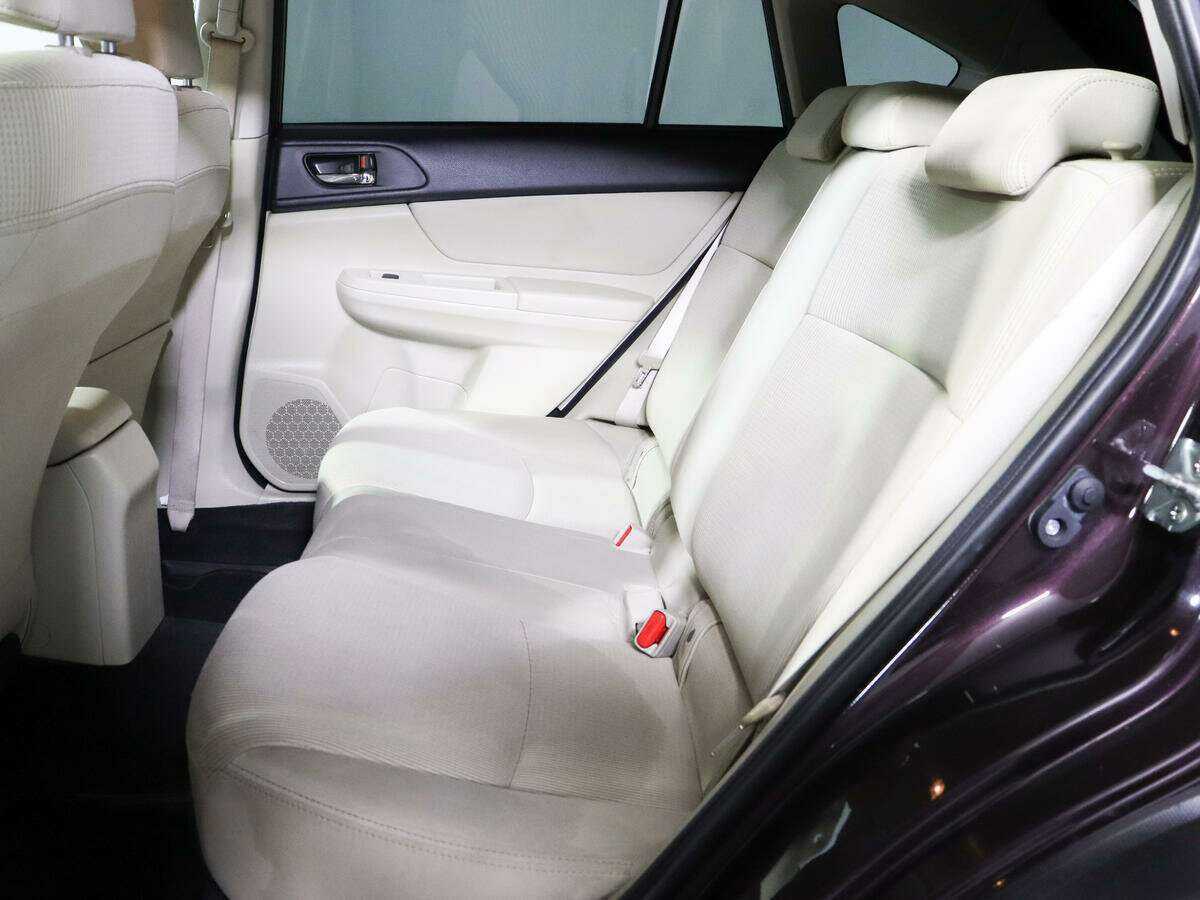 Subaru XV с пробегом — 2012 год. Фото: #7