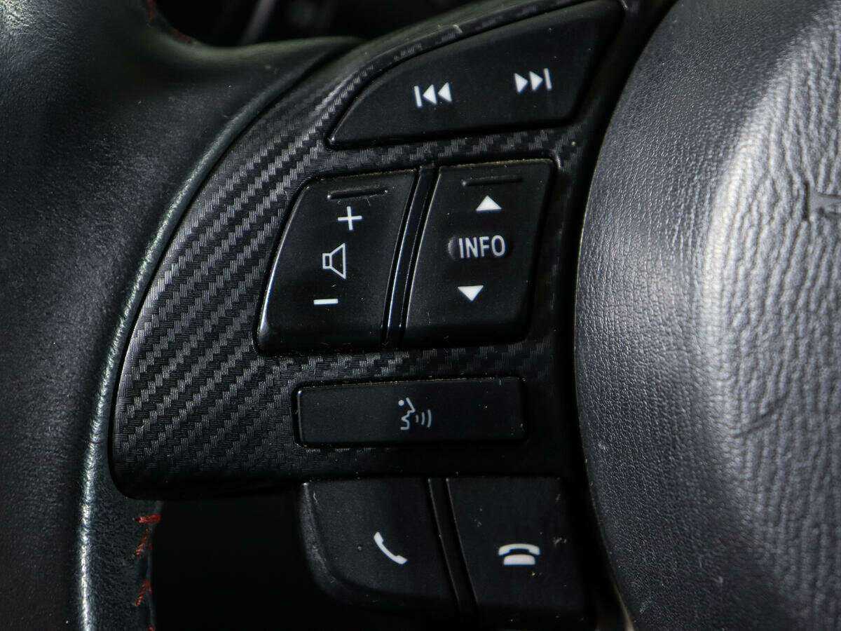 Mazda 3 с пробегом — 2014 год. Фото: #16