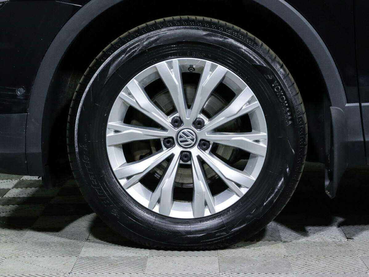 Volkswagen Tiguan с пробегом — 2018 год. Фото: #12