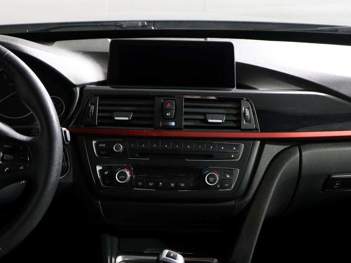 BMW 3 серии с пробегом — 2014 год. Фото: #12