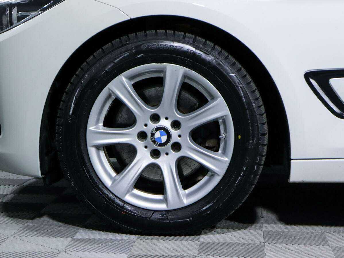 BMW 3 серии с пробегом — 2019 год. Фото: #11