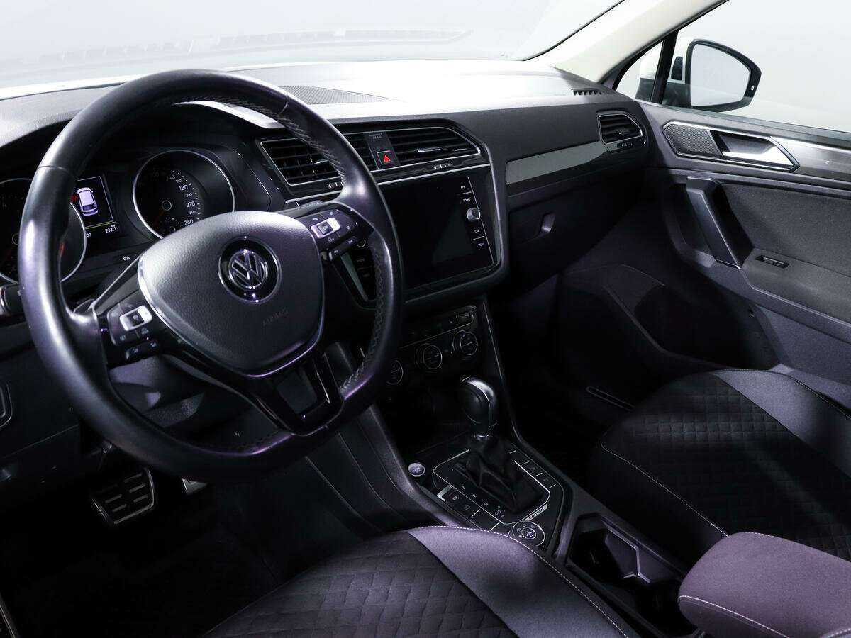 Volkswagen Tiguan с пробегом — 2018 год. Фото: #12