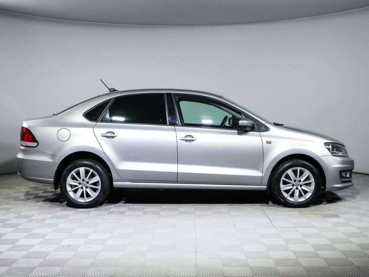Volkswagen Polo с пробегом — 2017 год. Фото: #3