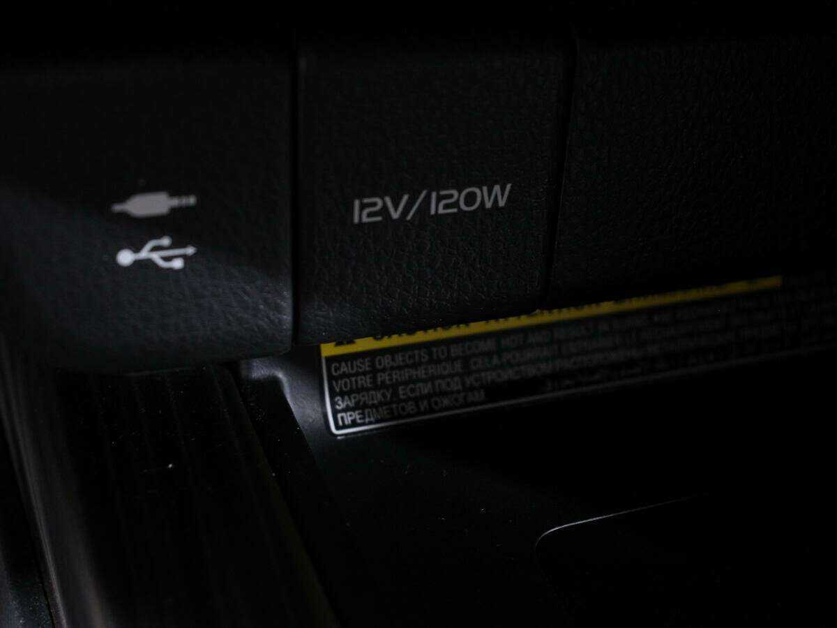 Toyota Camry с пробегом — 2018 год. Фото: #17