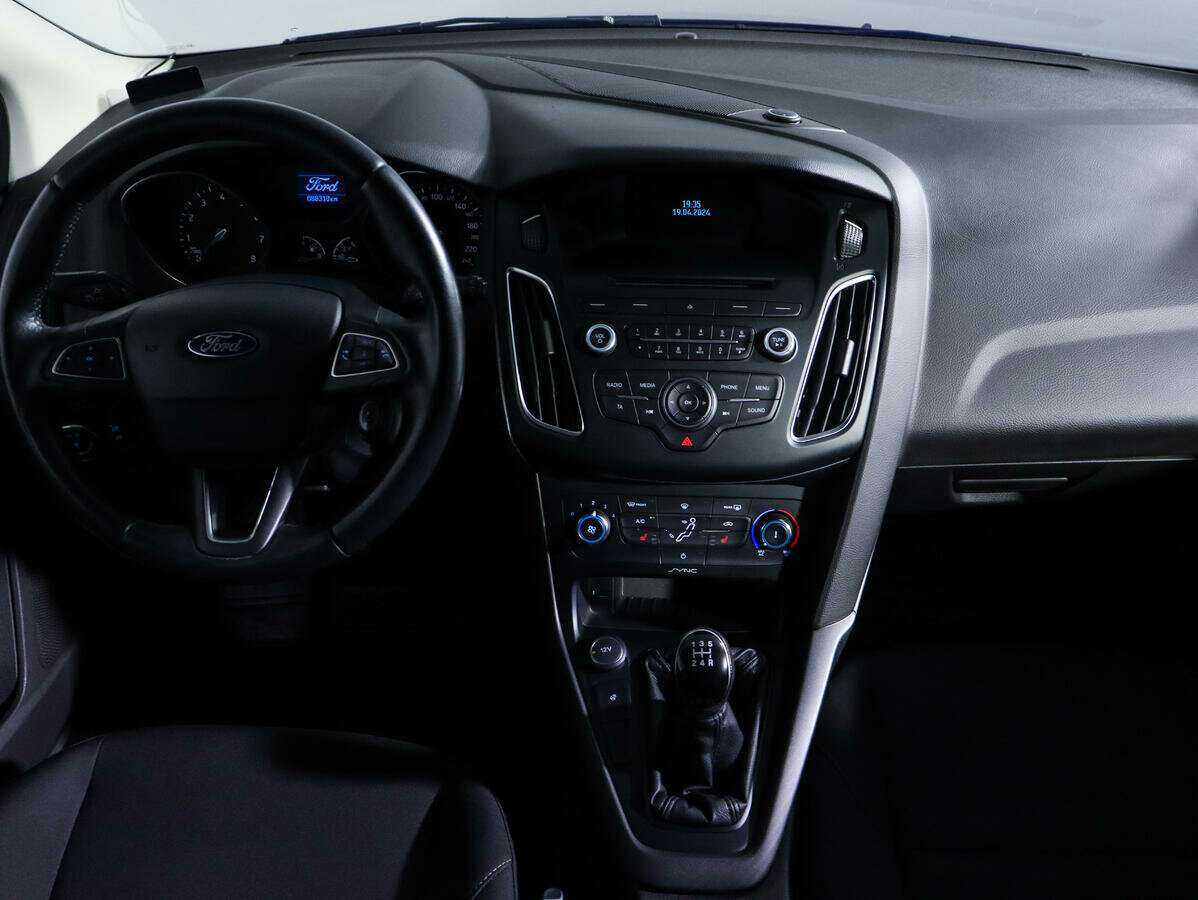 Ford Focus с пробегом — 2016 год. Фото: #10