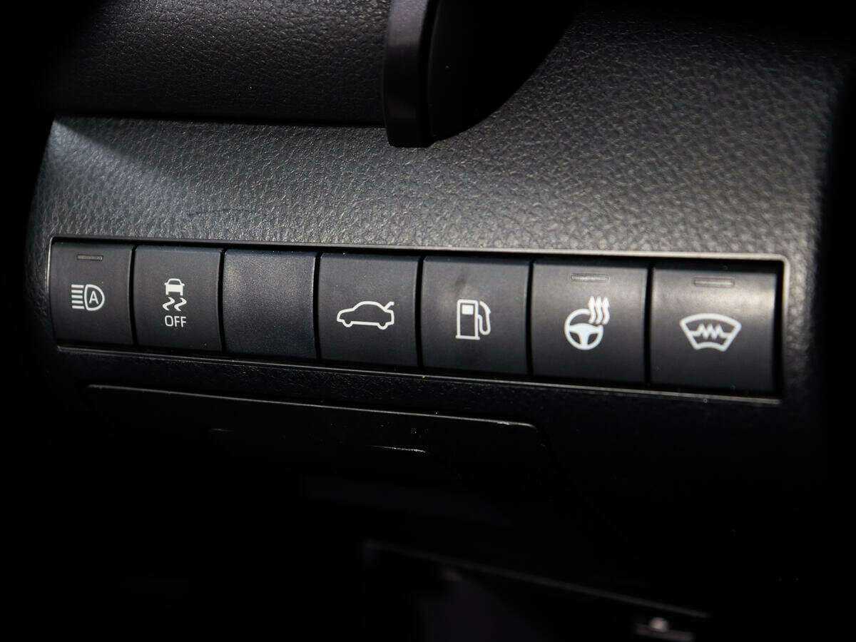 Toyota Camry с пробегом — 2018 год. Фото: #18