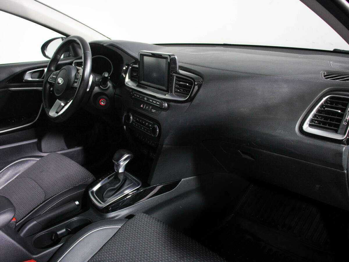 Kia Ceed с пробегом — 2018 год. Фото: #6