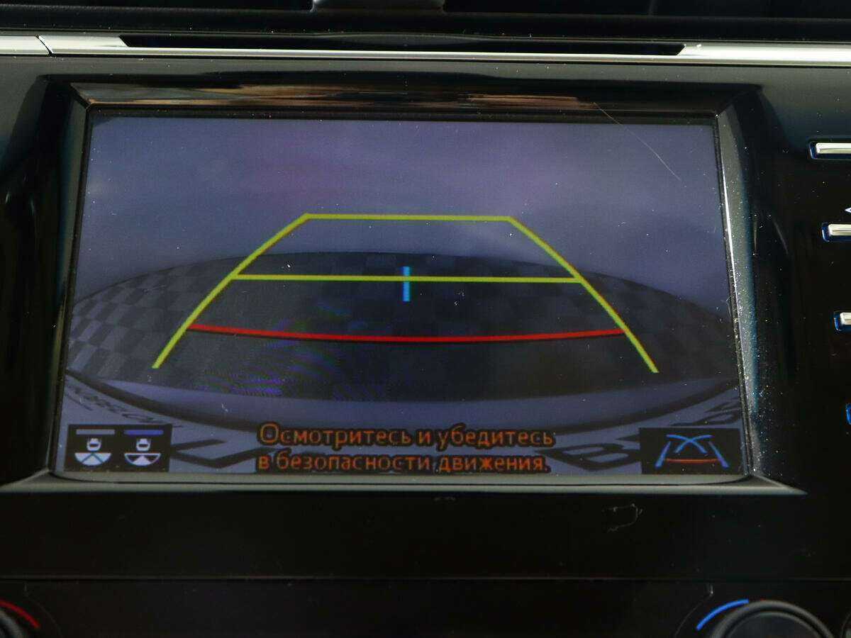 Toyota Camry с пробегом — 2020 год. Фото: #11