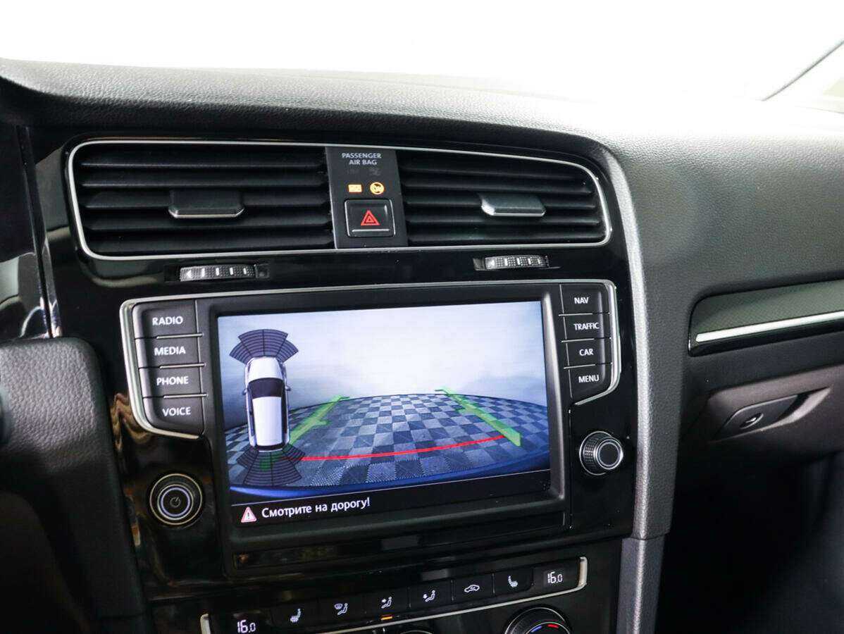 Volkswagen Golf с пробегом — 2013 год. Фото: #16