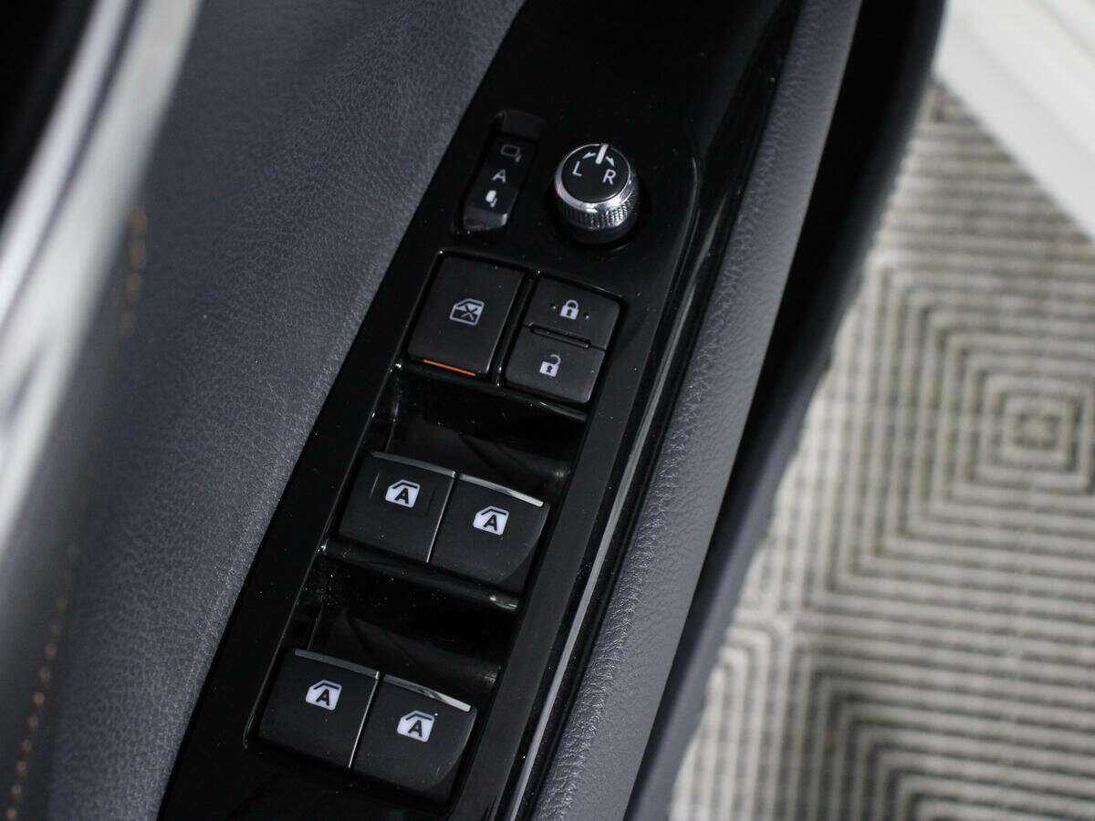 Toyota Camry с пробегом — 2020 год. Фото: #17