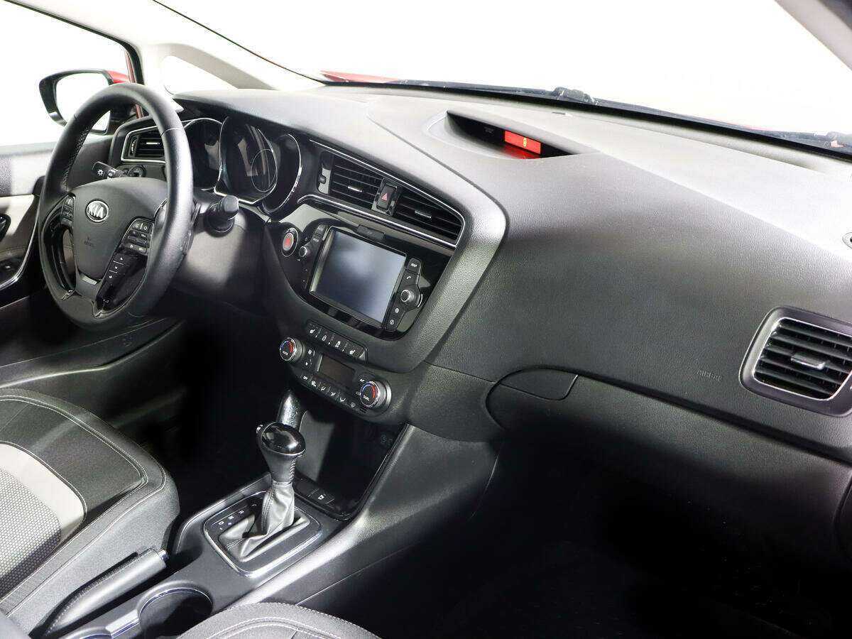 Kia Ceed с пробегом — 2018 год. Фото: #8