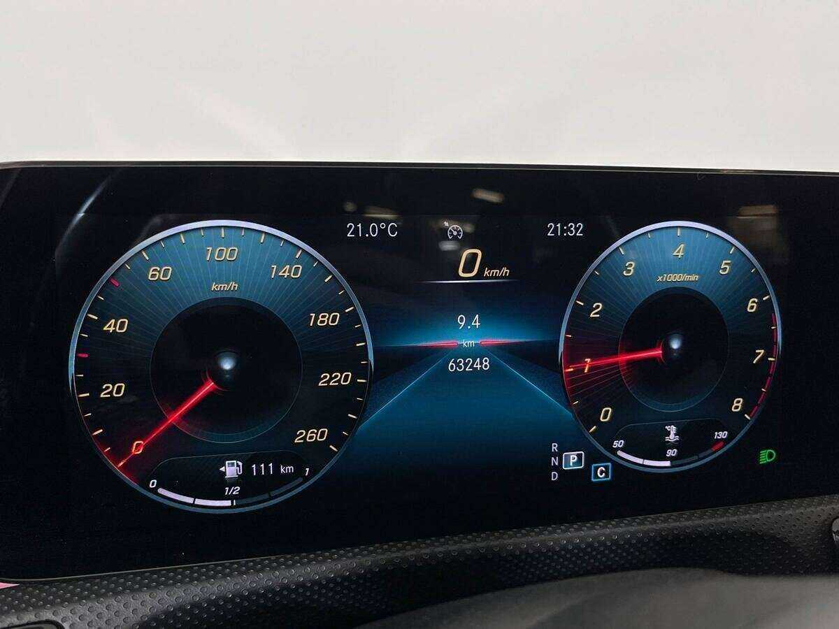 Mercedes-Benz CLA с пробегом — 2021 год. Фото: #11