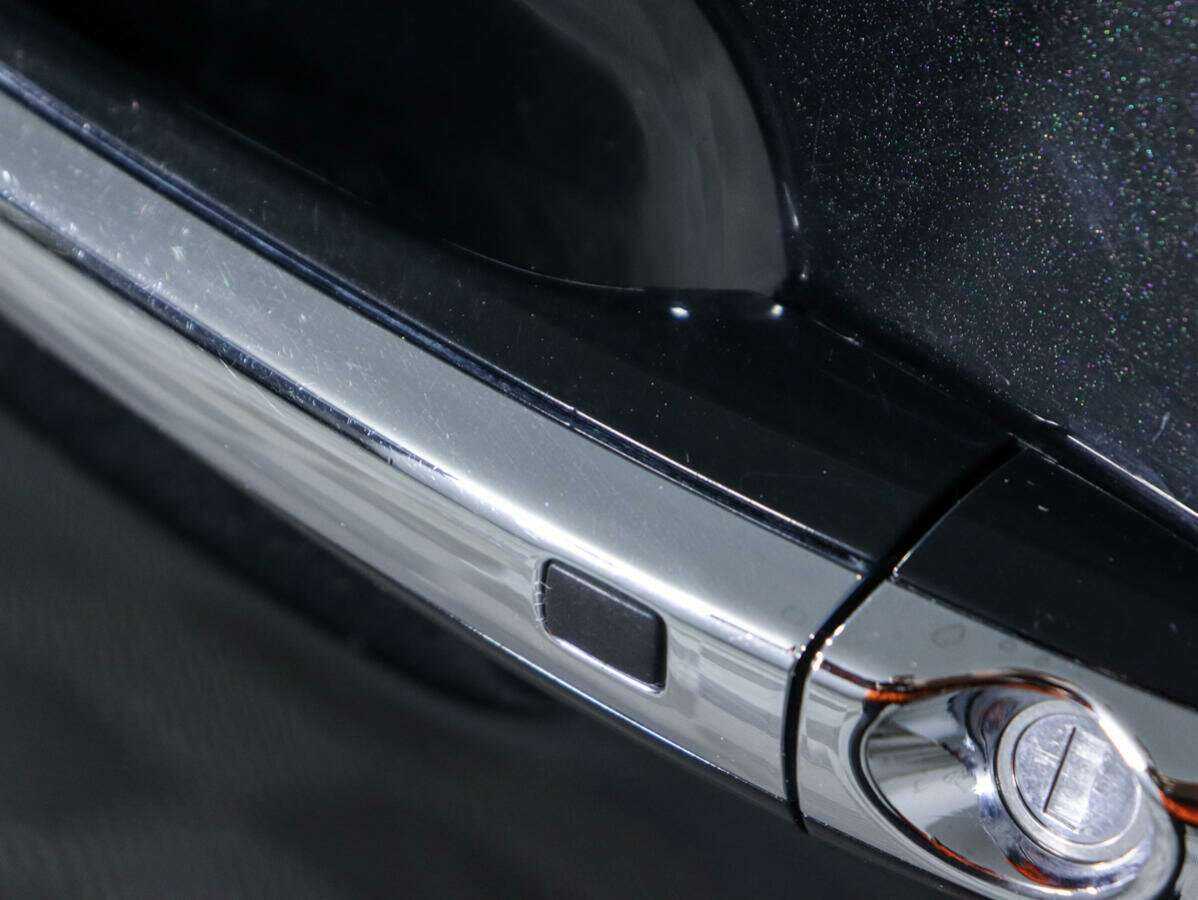 Hyundai Equus с пробегом — 2014 год. Фото: #26