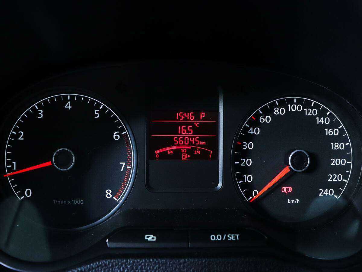 Volkswagen Polo с пробегом — 2014 год. Фото: #8