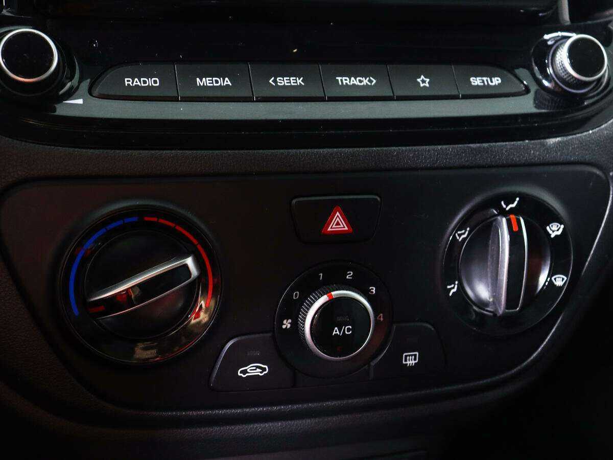 Hyundai Solaris с пробегом — 2020 год. Фото: #16