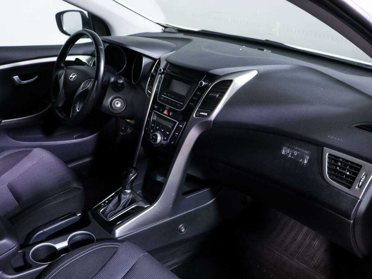 Hyundai i30 с пробегом — 2013 год. Фото: #6