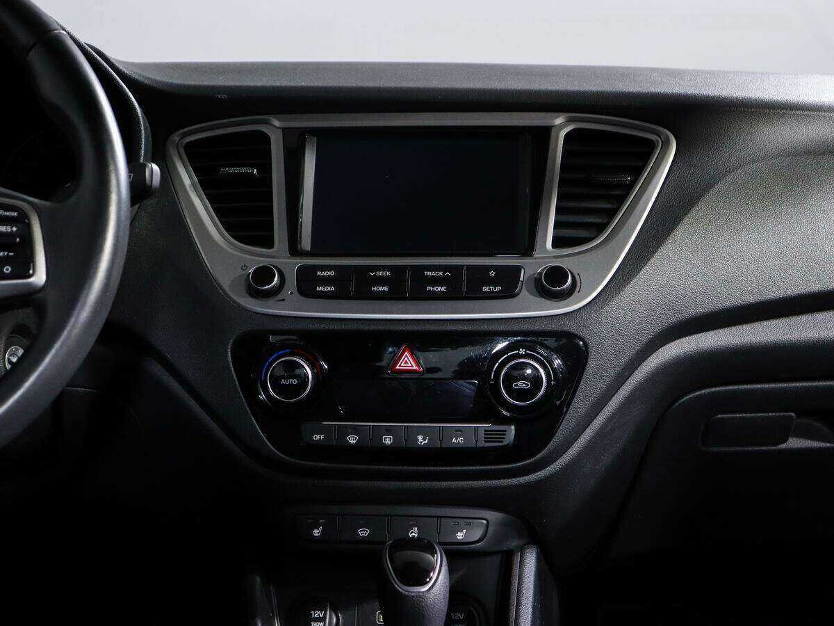 Hyundai Solaris с пробегом — 2019 год. Фото: #10