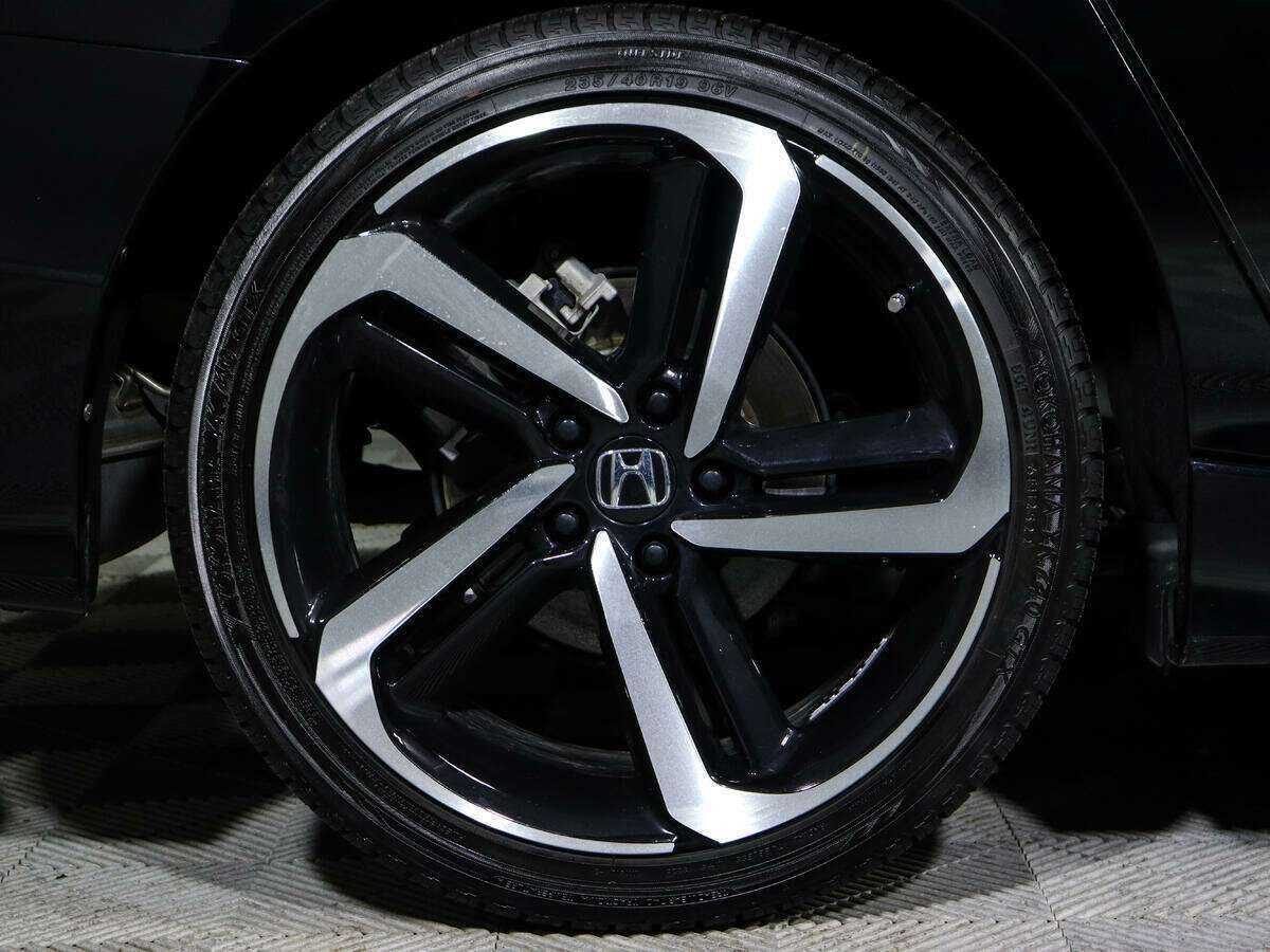 Honda Accord с пробегом — 2022 год. Фото: #12