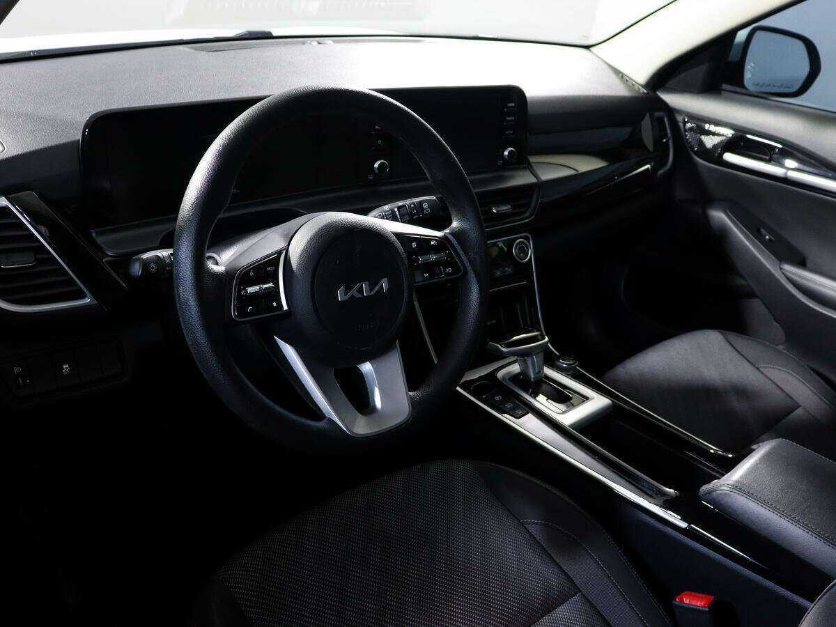 Kia Seltos с пробегом — 2023 год. Фото: #13