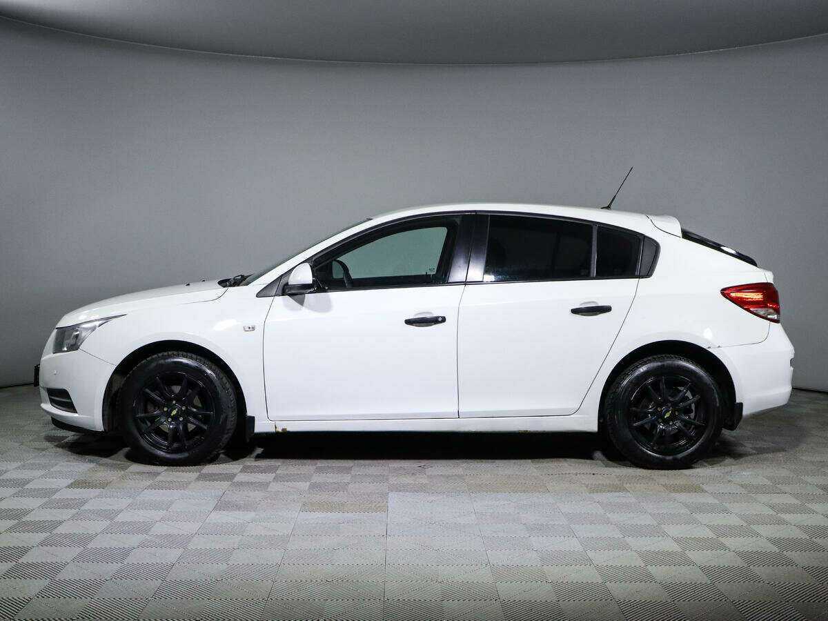 Chevrolet Cruze с пробегом — 2012 год. Фото: #7