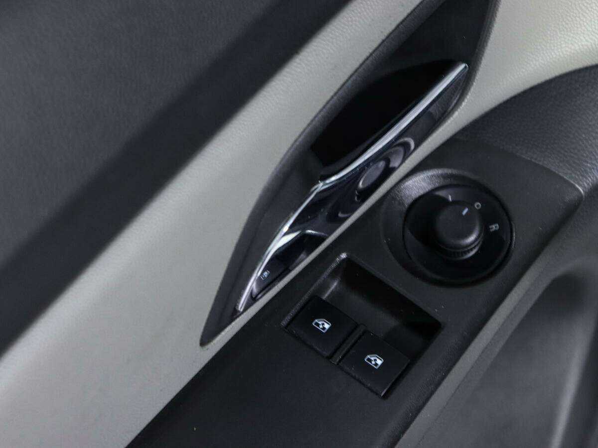 Chevrolet Cruze с пробегом — 2012 год. Фото: #14