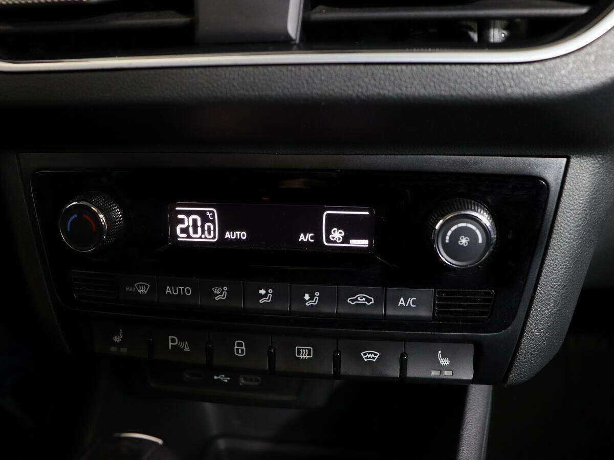 Volkswagen Polo с пробегом — 2020 год. Фото: #18