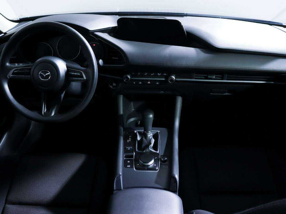 Mazda 3 с пробегом — 2020 год. Фото: #9