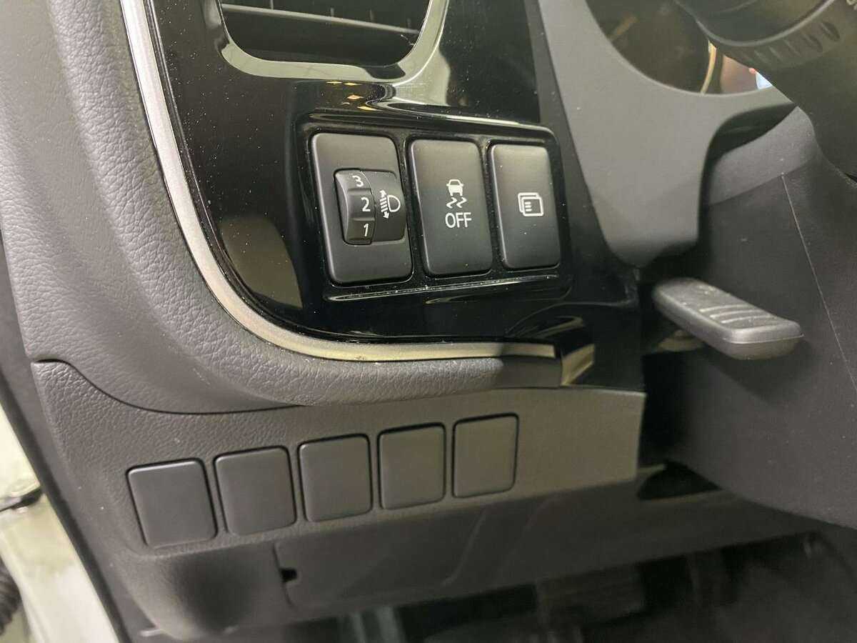 Mitsubishi Outlander с пробегом — 2021 год. Фото: #8