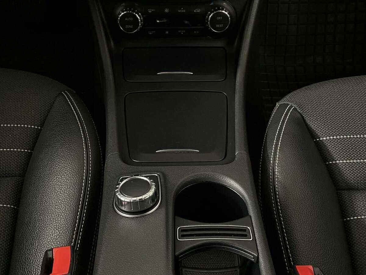 Mercedes-Benz CLA с пробегом — 2014 год. Фото: #12