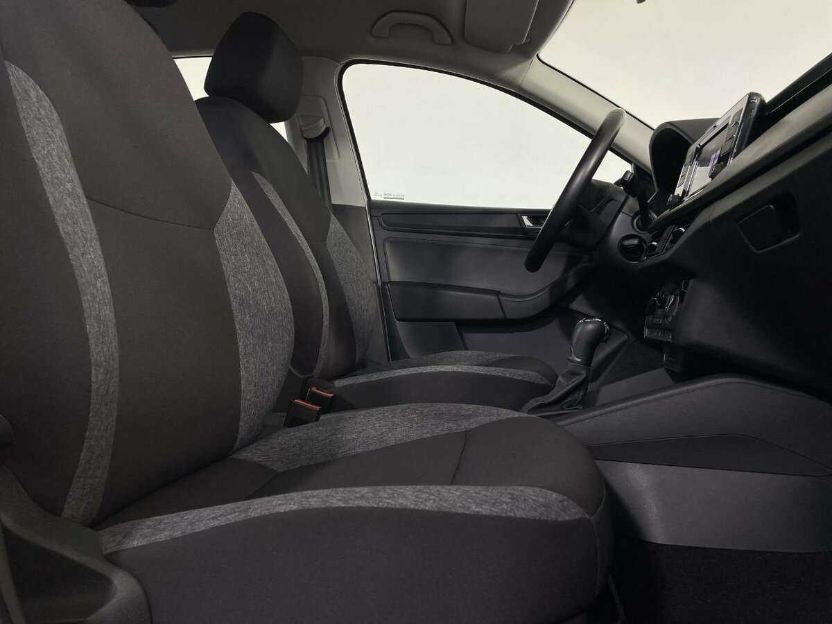 Skoda Rapid с пробегом — 2020 год. Фото: #13