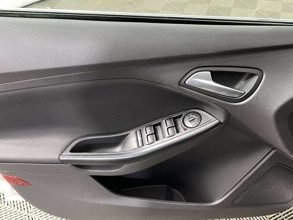 Ford Focus с пробегом — 2012 год. Фото: #6