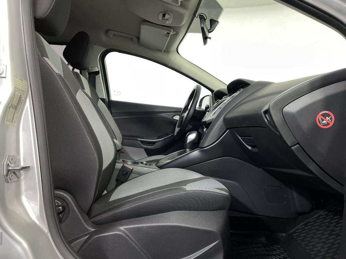 Ford Focus с пробегом — 2012 год. Фото: #12