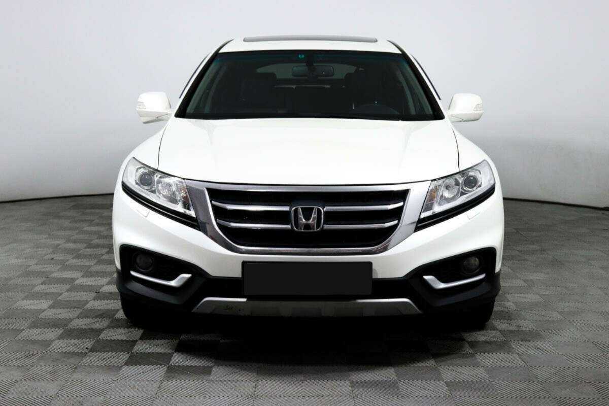 Honda Crosstour с пробегом — 2014 год. Фото: #1