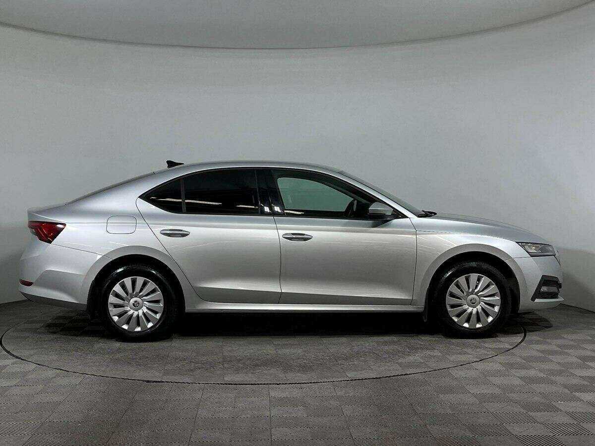 Skoda Octavia с пробегом — 2021 год. Фото: #3