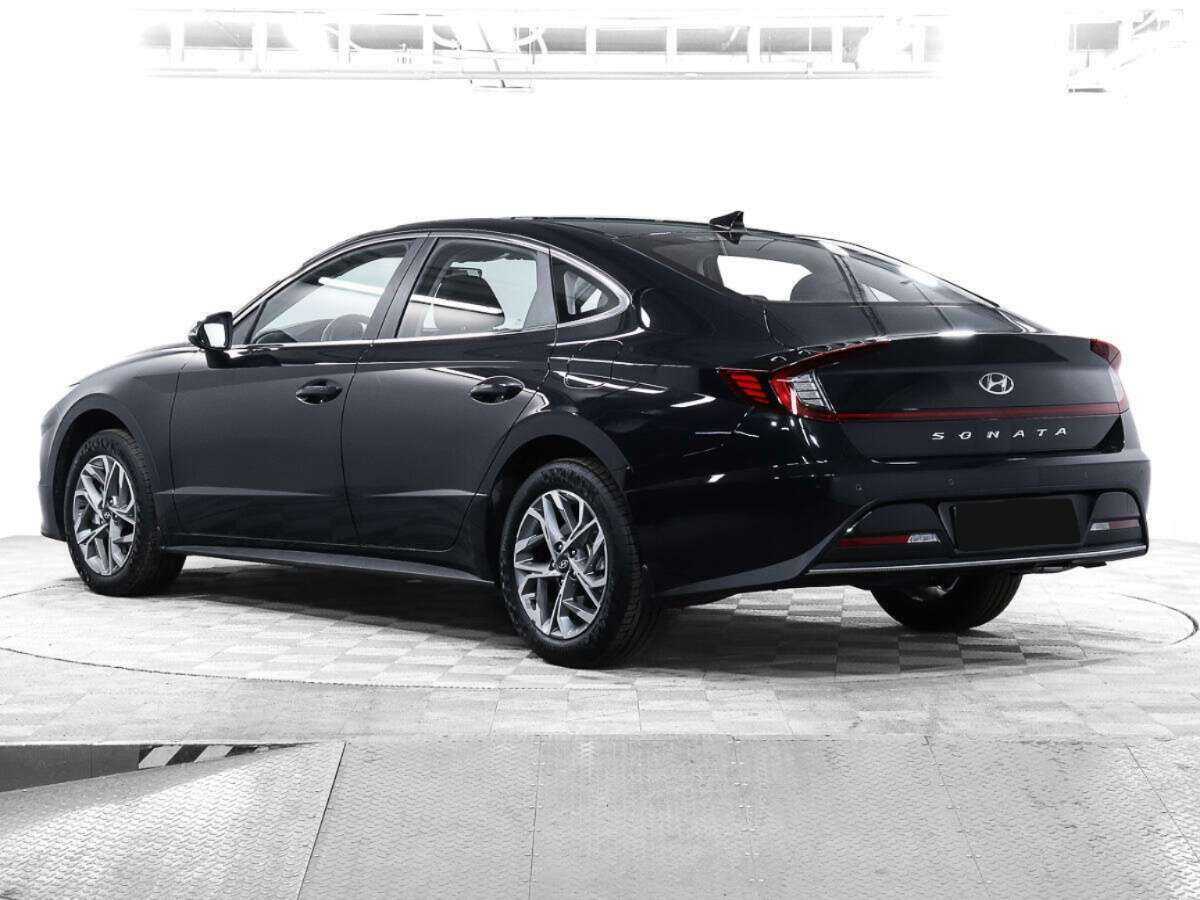 Hyundai Sonata с пробегом — 2023 год. Фото: #6