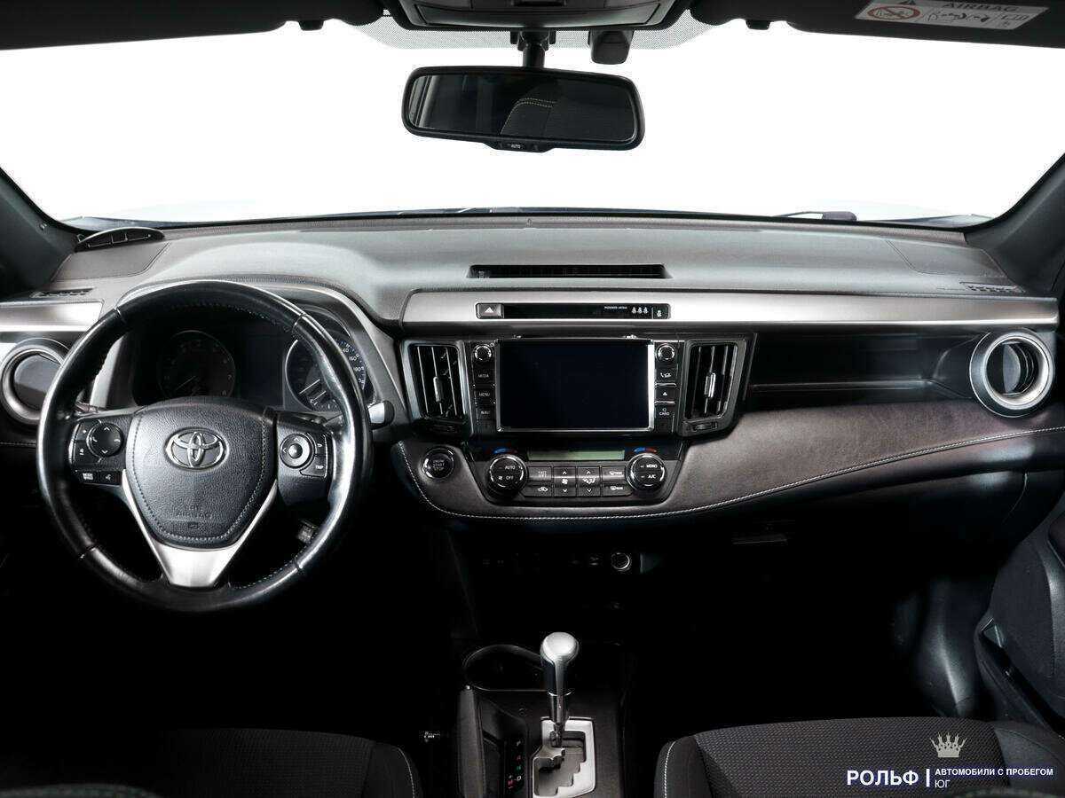 Toyota RAV4 с пробегом — 2019 год. Фото: #10