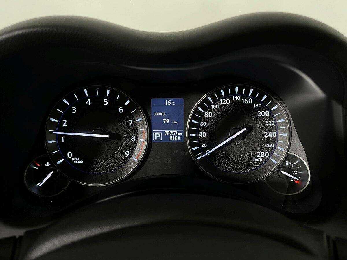 Infiniti Q70 с пробегом — 2016 год. Фото: #10