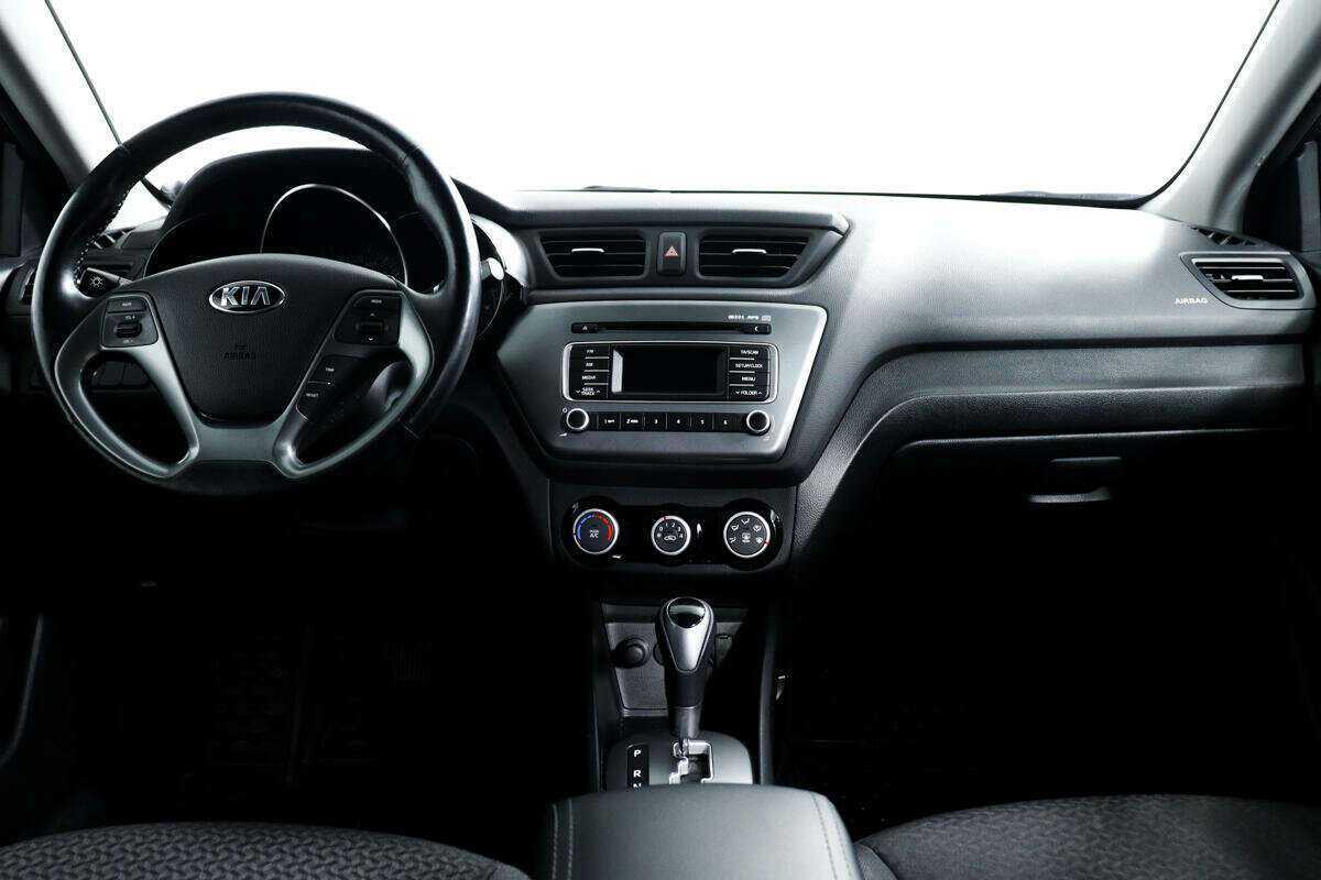Kia Rio с пробегом — 2016 год. Фото: #10