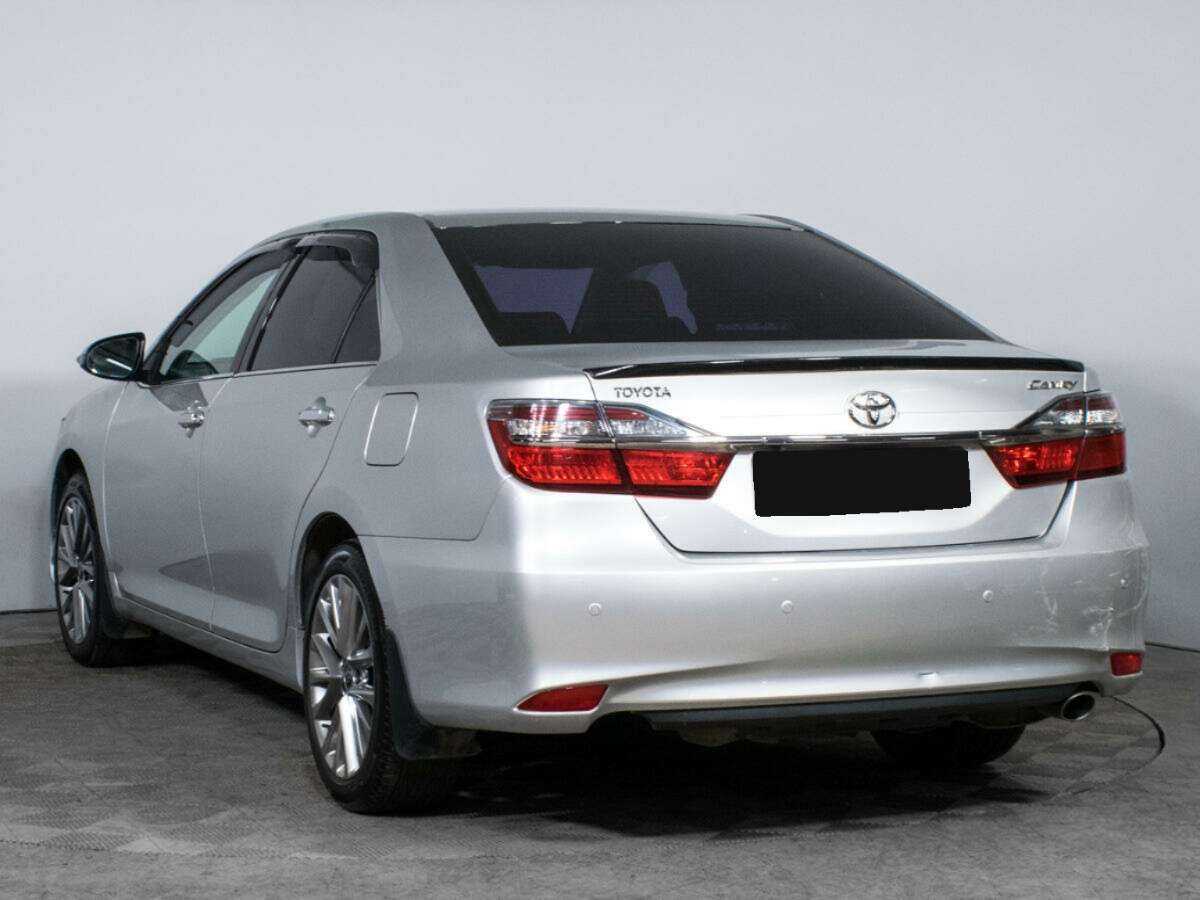 Toyota Camry с пробегом — 2015 год. Фото: #5