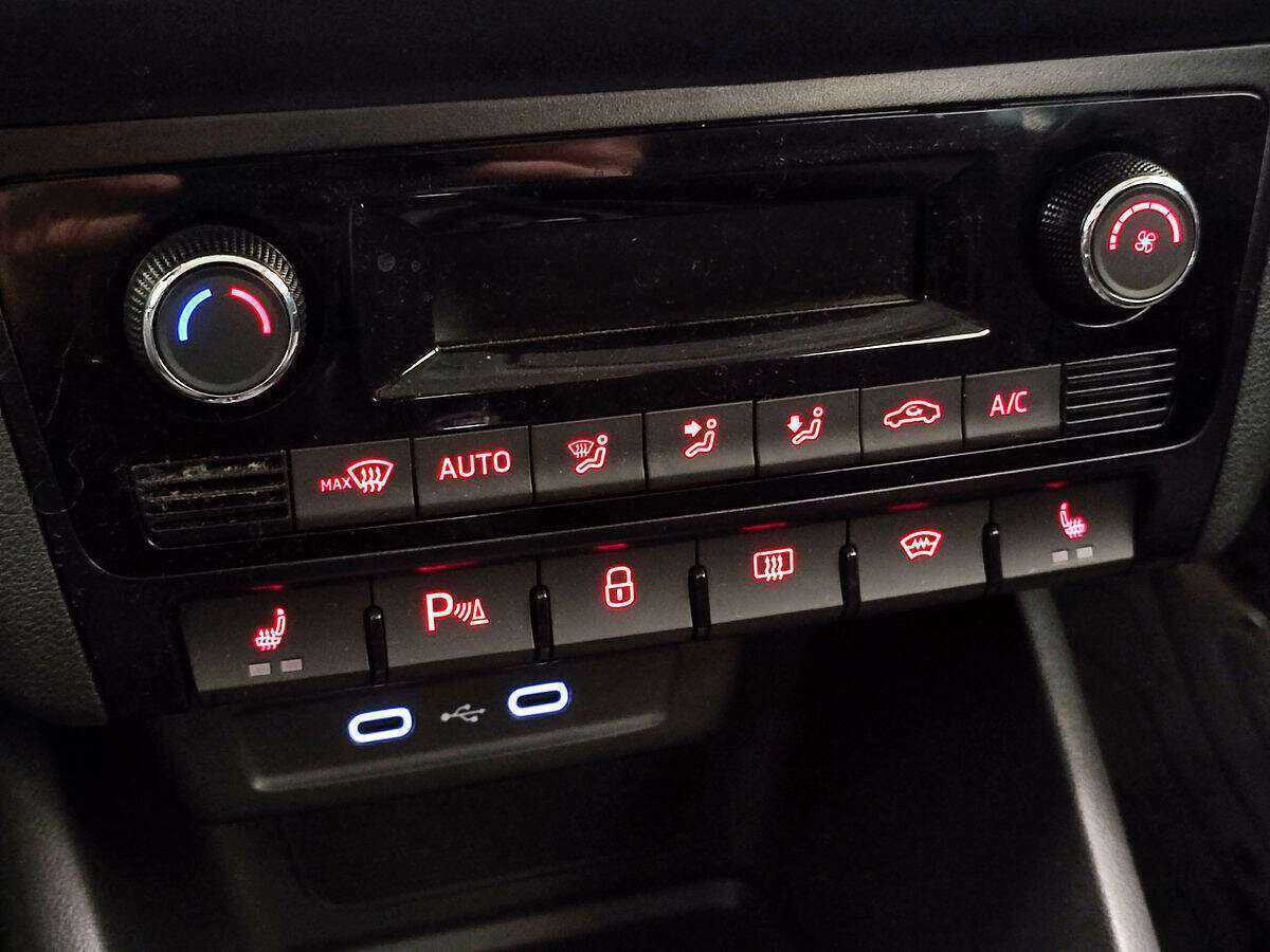 Volkswagen Polo с пробегом — 2021 год. Фото: #13