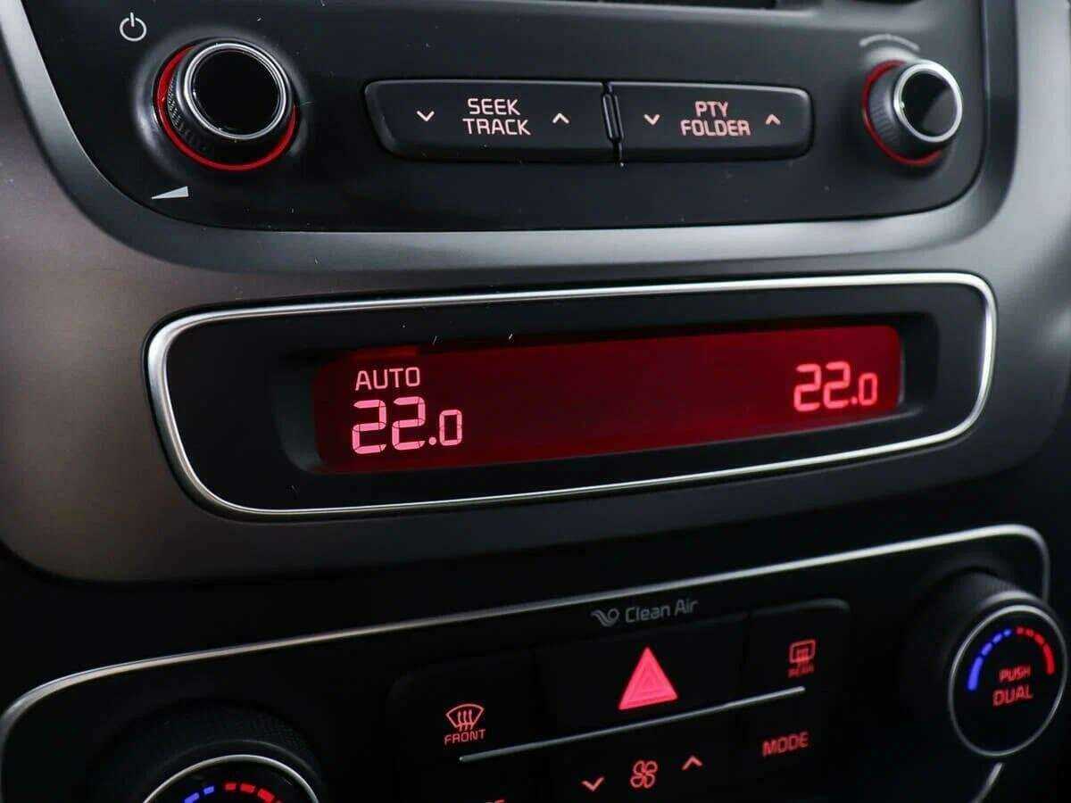 Kia Sorento с пробегом — 2016 год. Фото: #16